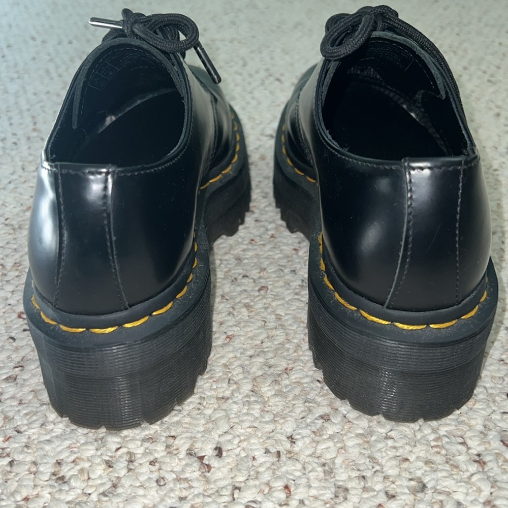 🔥1461 Dr. Martens AirWair Black Shoes with Yellow Stitching - Picture 2 of 7